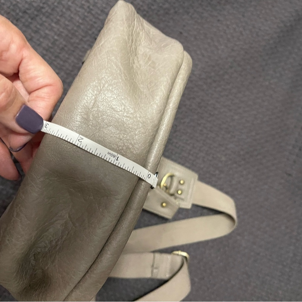 Like New Concealed Carry Crossbody Bag - Picture 6 of 11